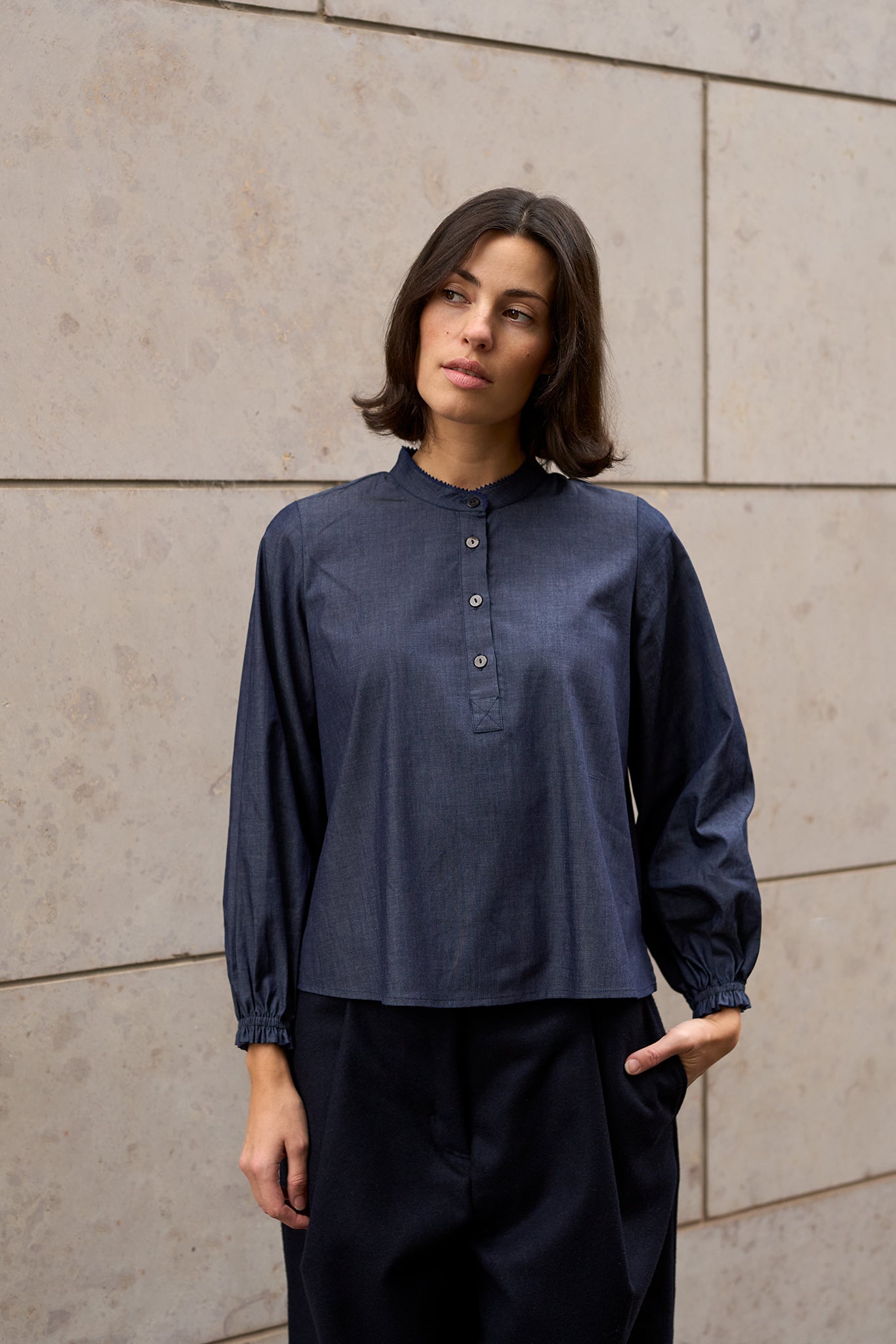 MIRA Bluse mit Knopfleiste