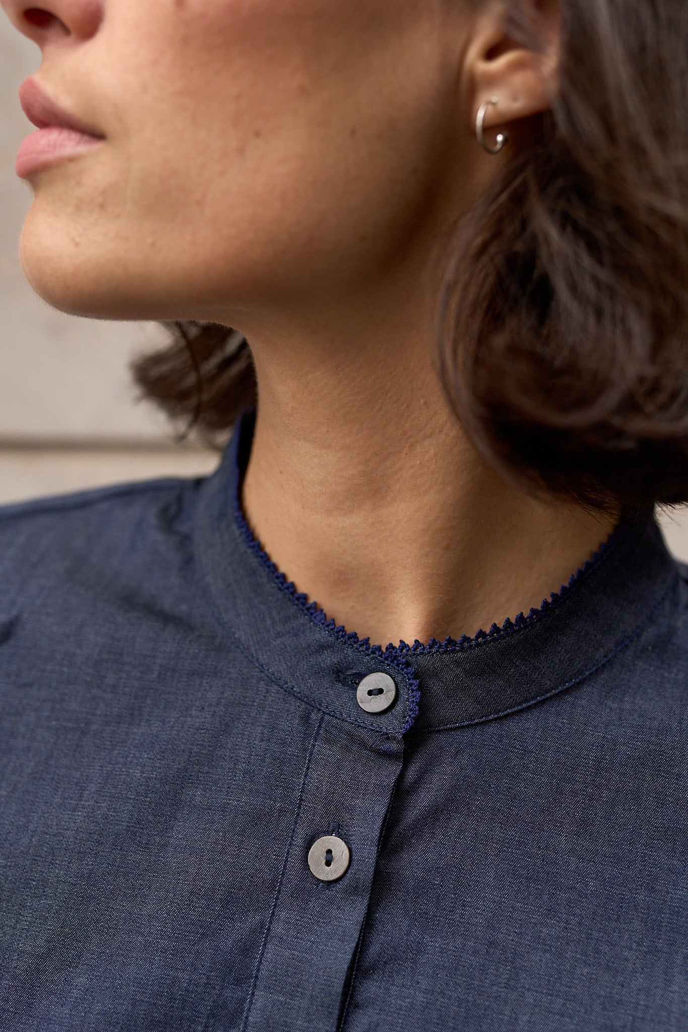 MIRA Bluse mit Knopfleiste