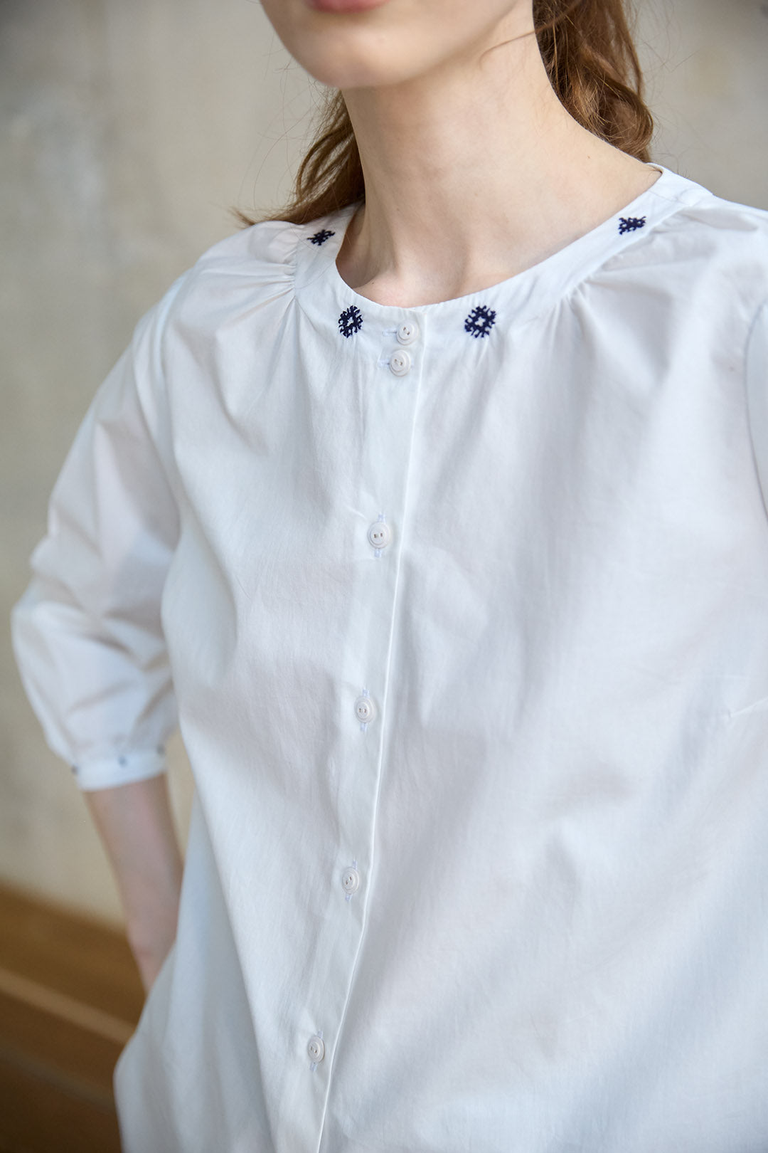 ASHLEY Bluse mit Bestickung