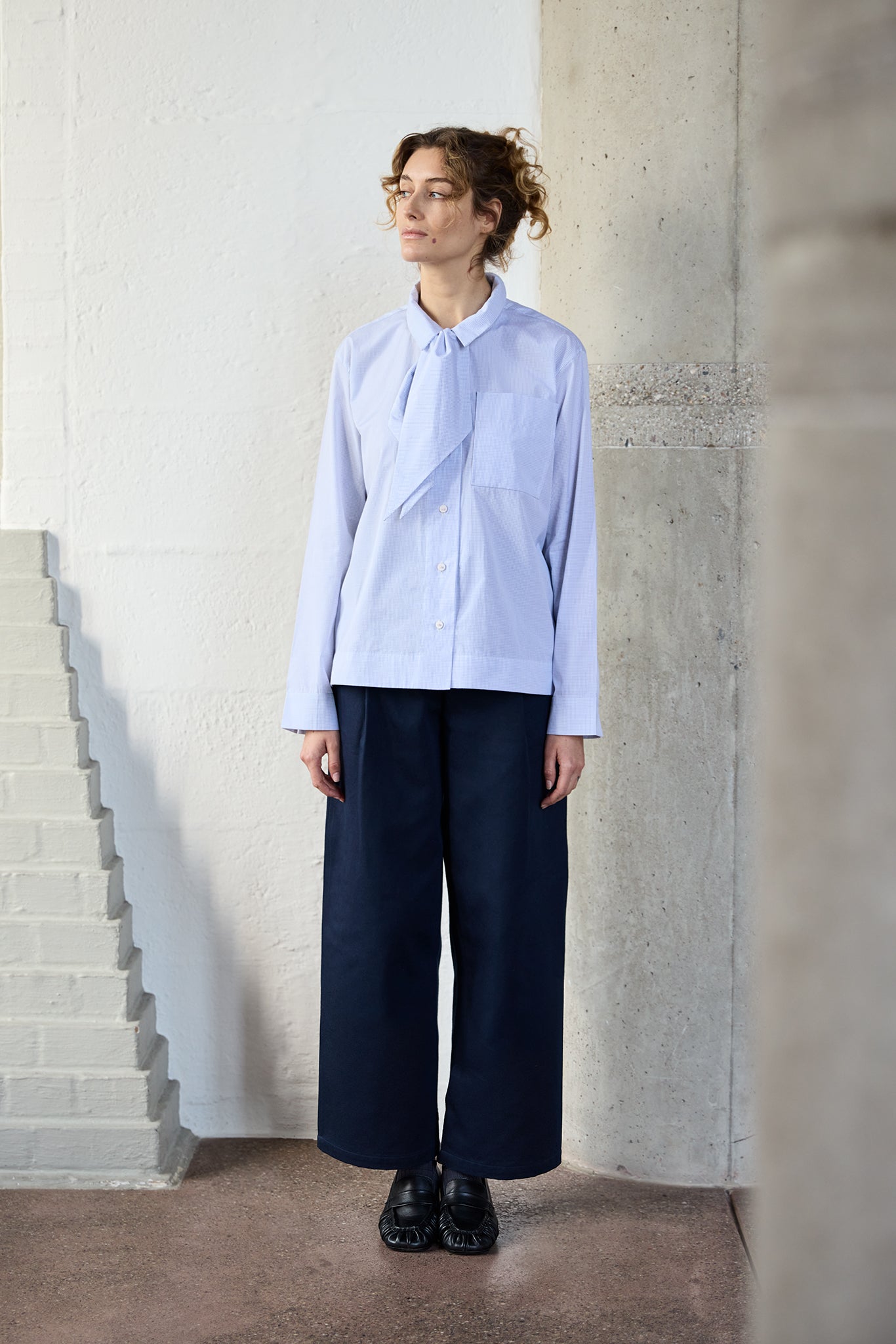 CLAIRE Bundfaltenhose Blau