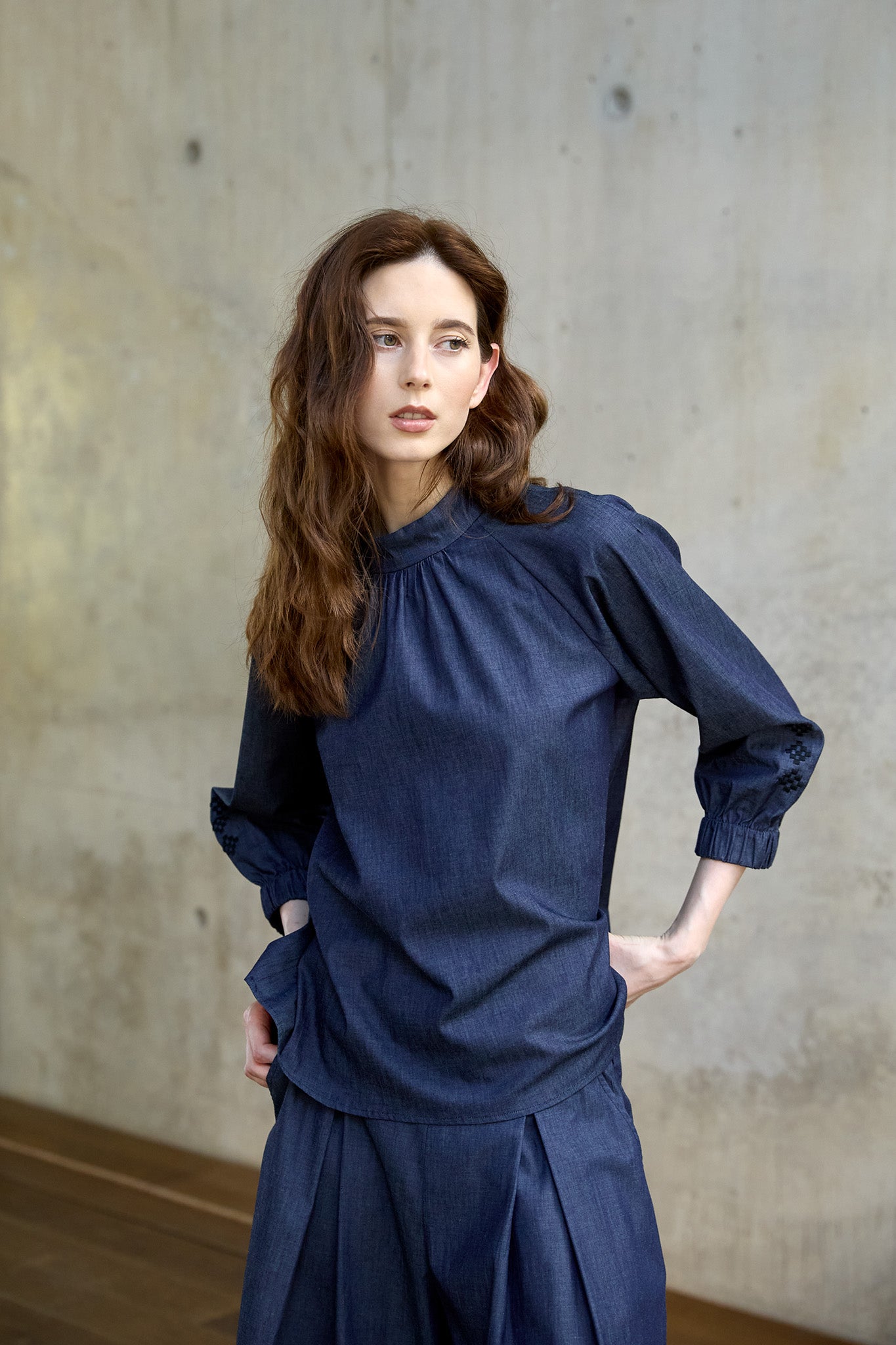 ELENOR Bluse mit Stehkragen