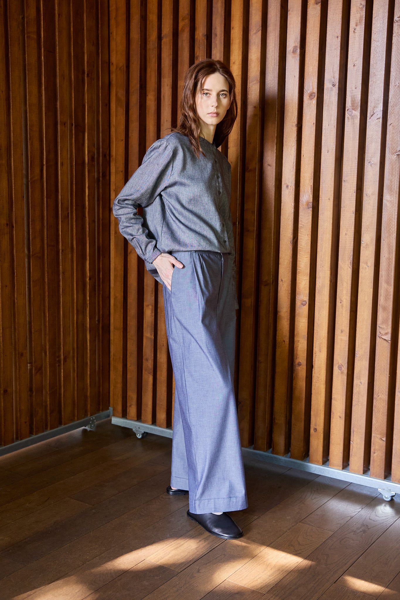 NAOMIE Bundfaltenhose
